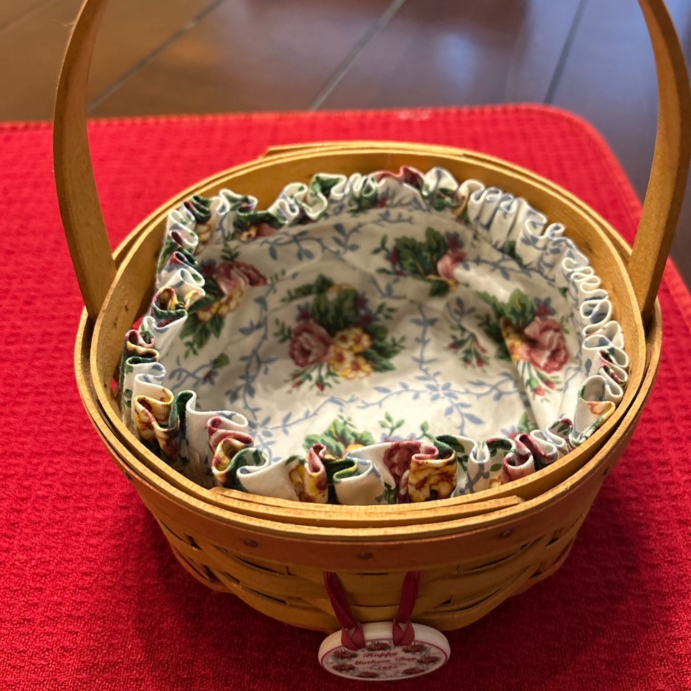 Longaberger Happy Mother’s Day 1998  basket